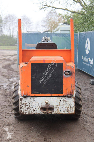 Chargeuse Giant V361