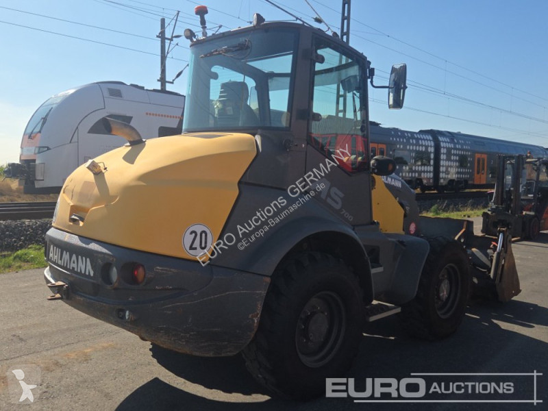 Товарач Mecalac AS700