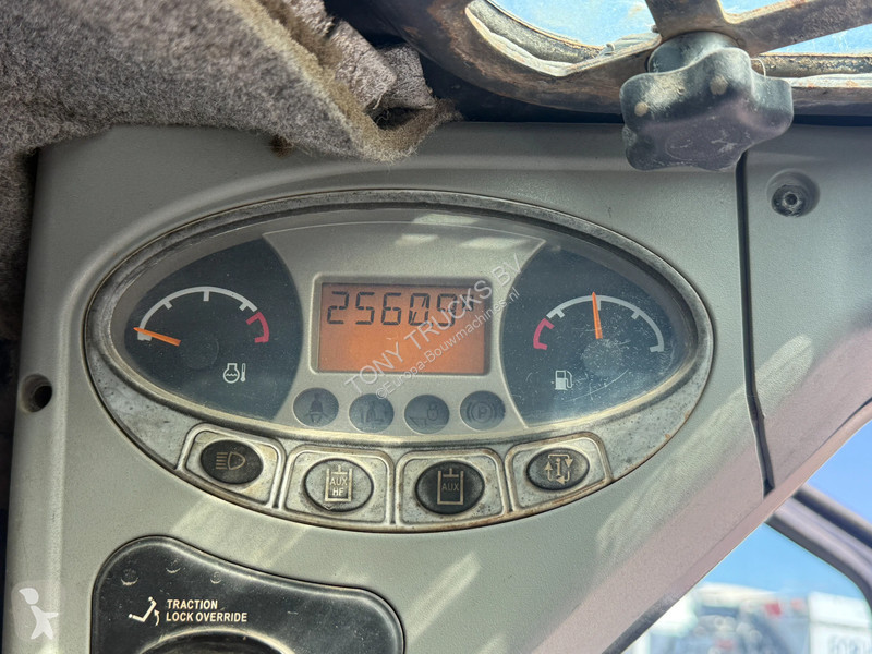 Chargeuse Bobcat SKIDSTEER Closed Cabine High...