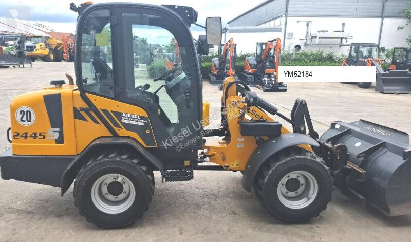 Schäffer 2445S loader