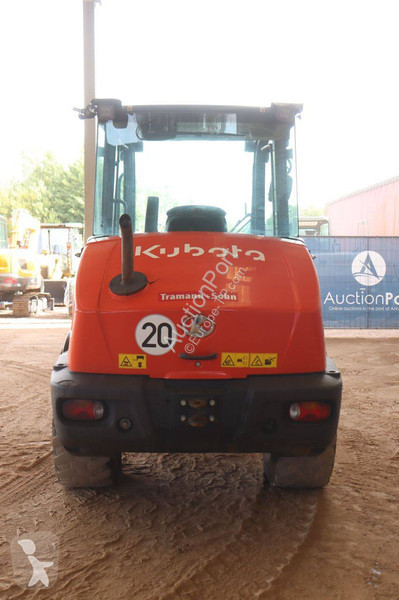 Pala cargadora Kubota R090
