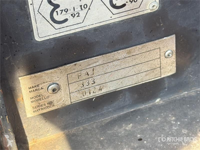 Pala cargadora FAI 333 Skid Steer Loader
