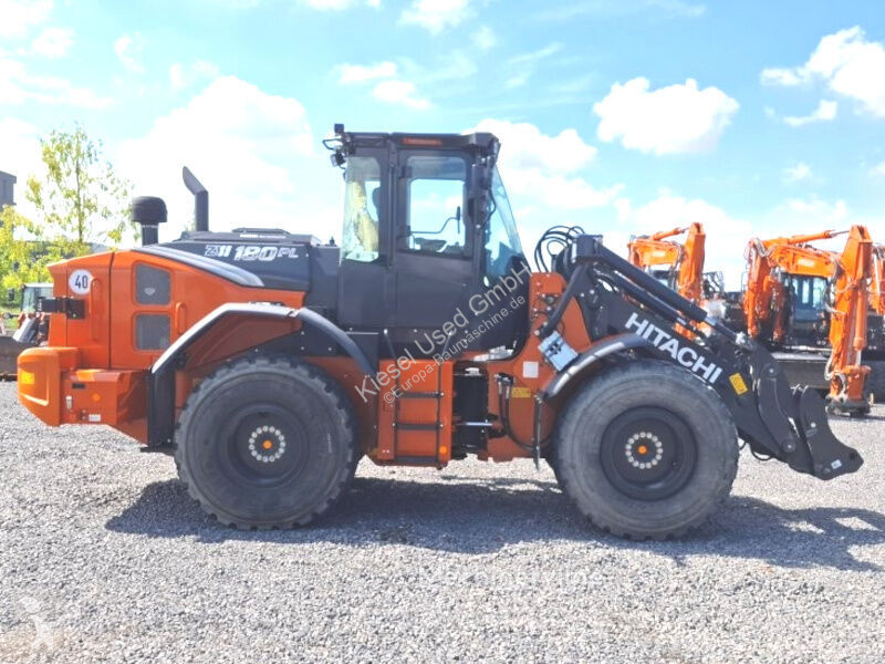 مُحمّلة Hitachi ZW180-7
