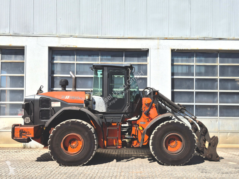 مُحمّلة Hitachi ZW180-5