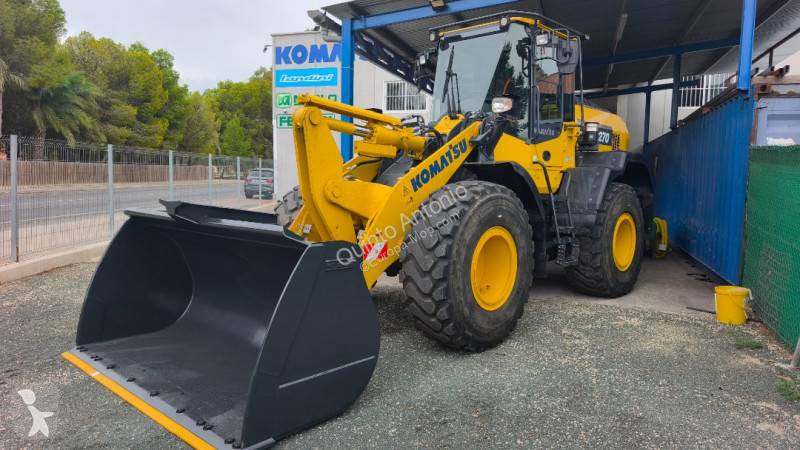 Lastare Komatsu WA270-8