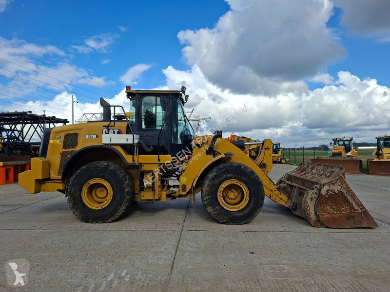 Chargeuse Caterpillar 962M