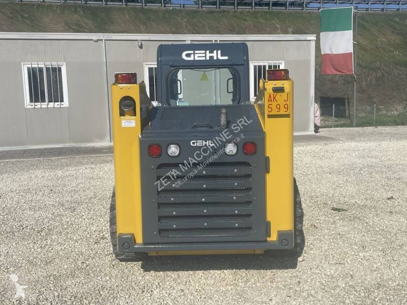 Pá carregadora Gehl R260