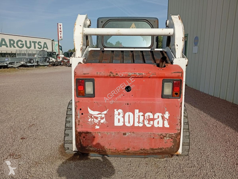 Pá carregadora Bobcat  t190