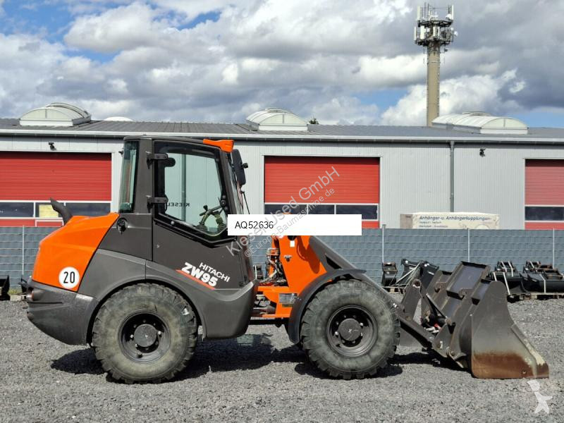 Nakladač Hitachi 6
