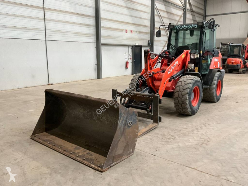 Chargeuse Kubota R 065
