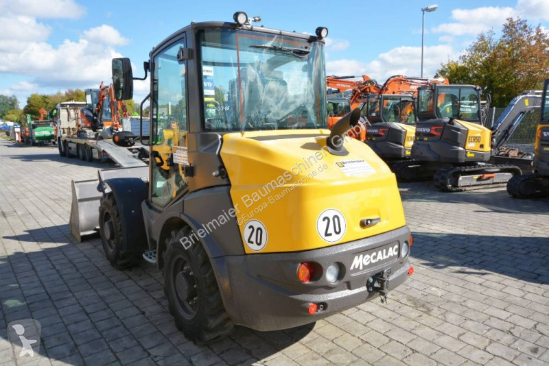 Chargeuse Mecalac AX 700