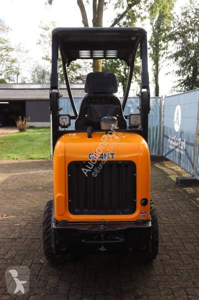 Chargeuse Giant D332SWT