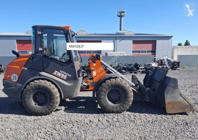 Товарач Hitachi 6