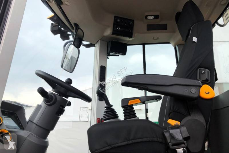 Товарач JCB 427 Stage V