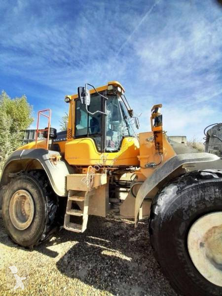 مُحمّلة Volvo L120H