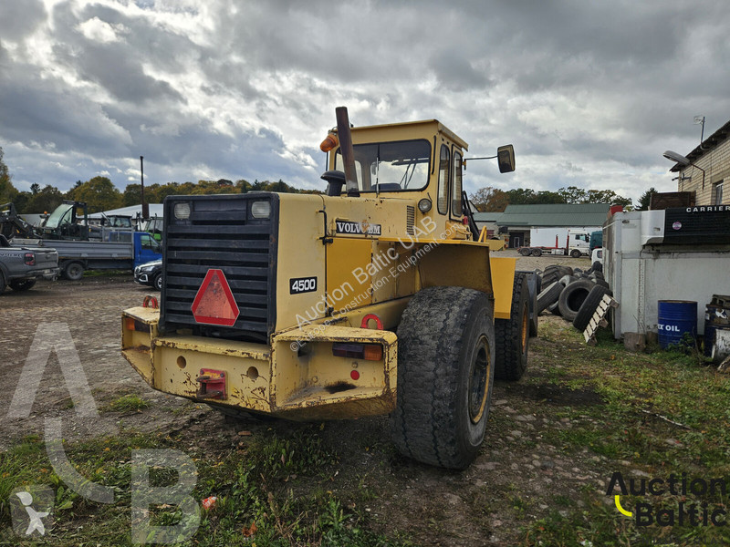 Incarcator Volvo 4500