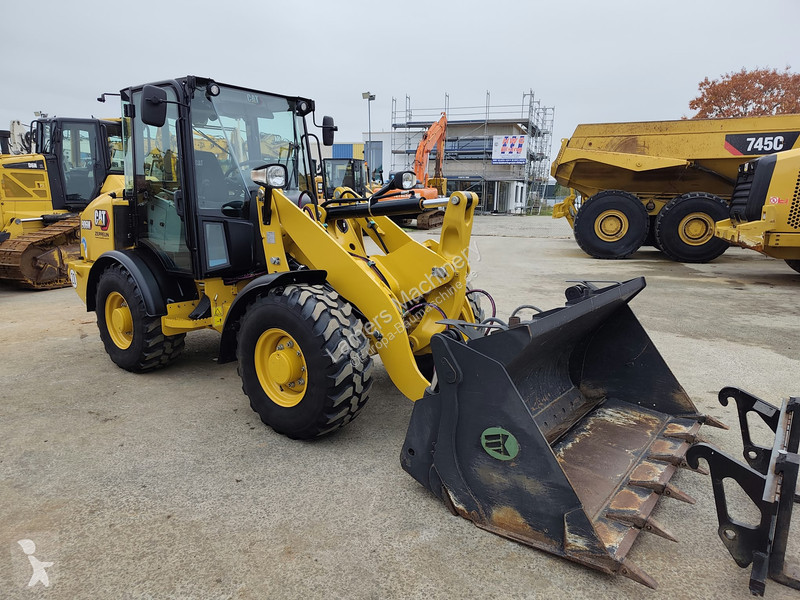 Shovel Caterpillar M .