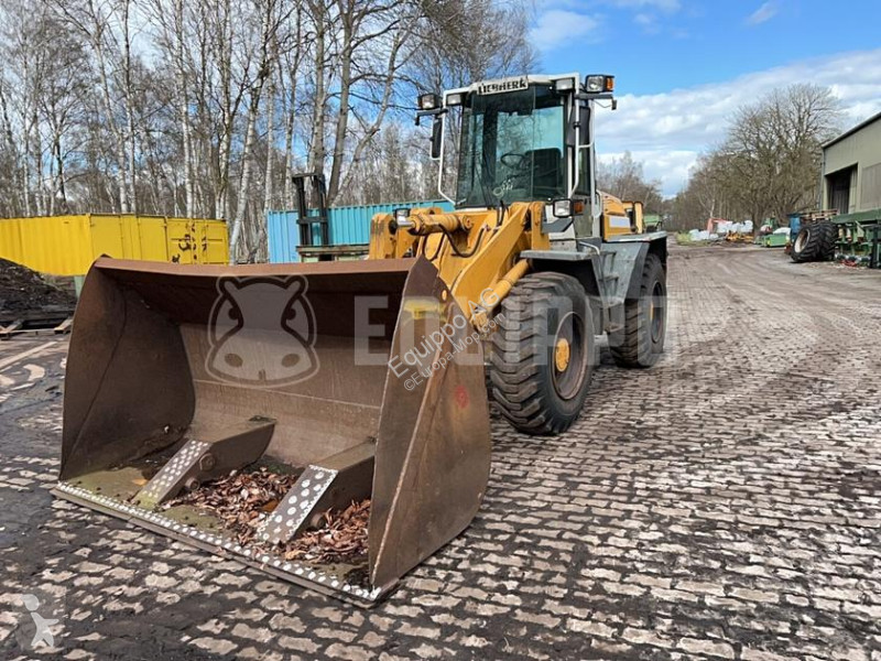 Pala cargadora Liebherr with High-Tipping Bucket