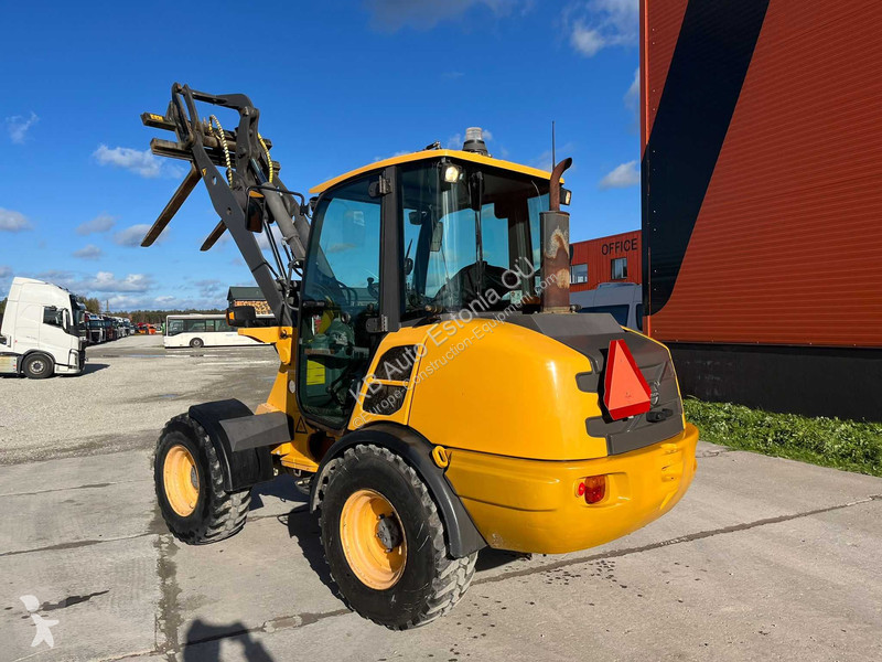 Shovel Volvo L 25 F BUCKET & FORKS