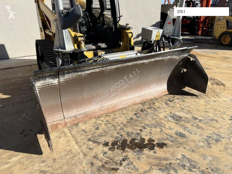 Pá carregadora Komatsu CK 20 HF
