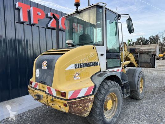 Incarcator Liebherr l 508 stereo
