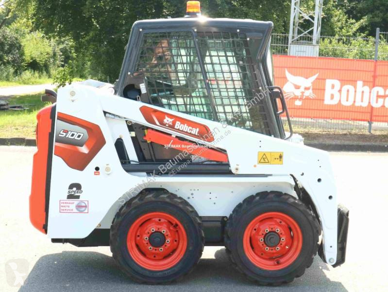 Shovel Bobcat S 100