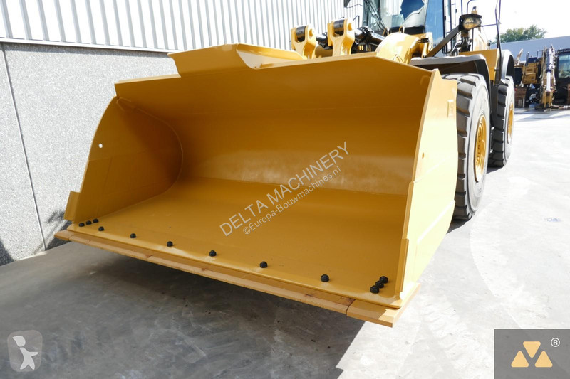Shovel Caterpillar 980M