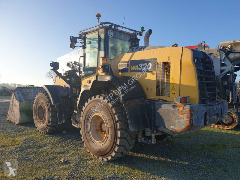 Pala Komatsu WA320-8