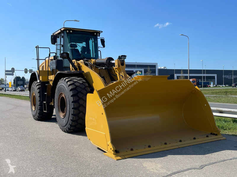مُحمّلة Caterpillar 972M XE - CE / new tires /...