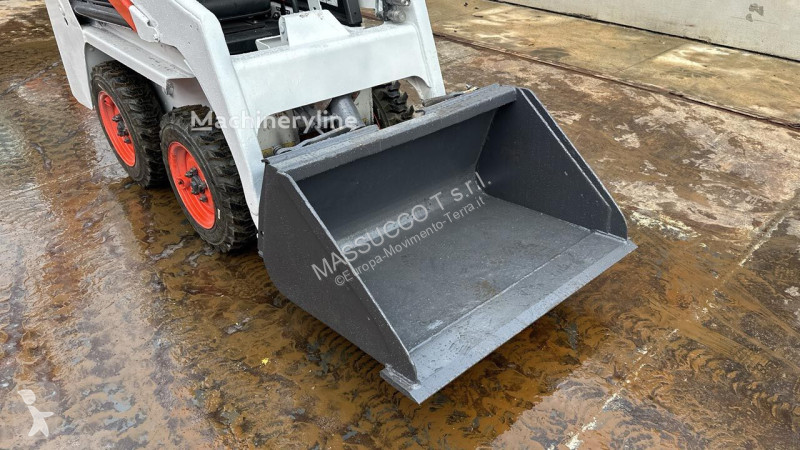 Shovel Bobcat