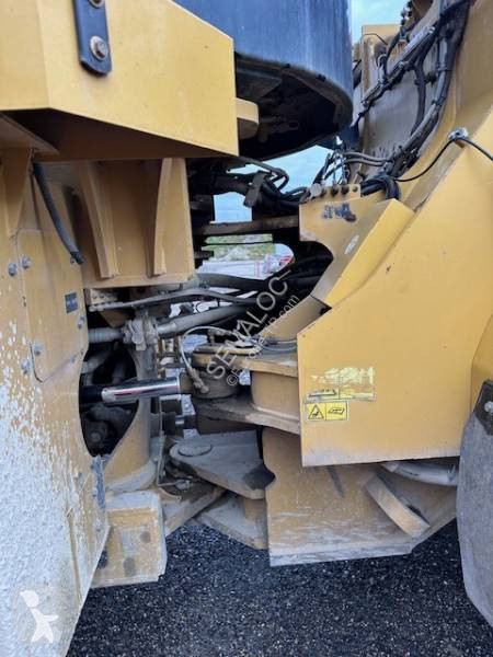 Pala Caterpillar 972K