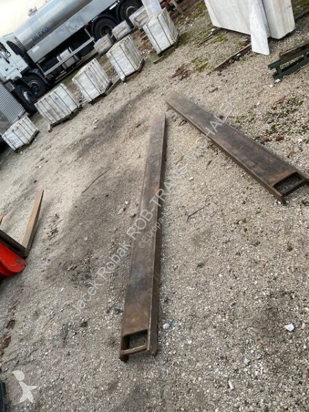 Încărcător telescopic Taian TL - 100