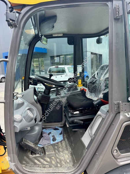 Incarcator Volvo L 25 Electric