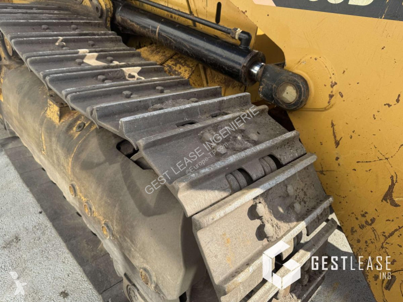 Shovel Caterpillar