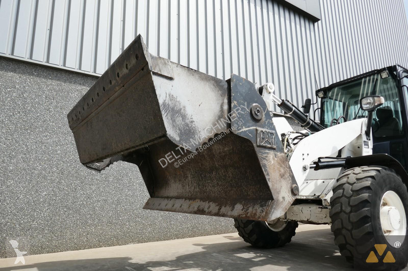 Shovel Caterpillar M