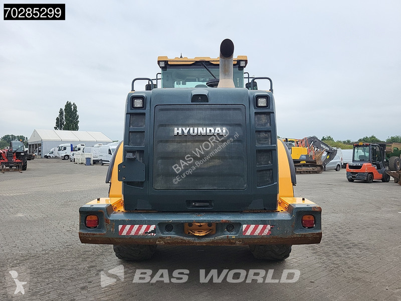 Shovel Hyundai HL955