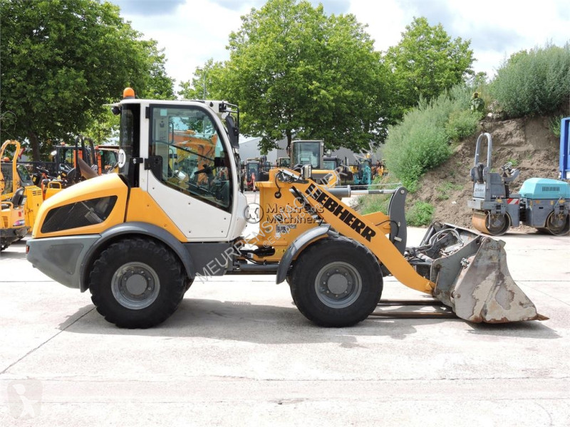Shovel Liebherr L508 + FORK