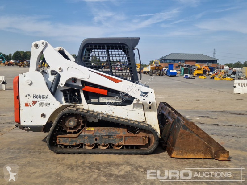 Shovel Bobcat T590