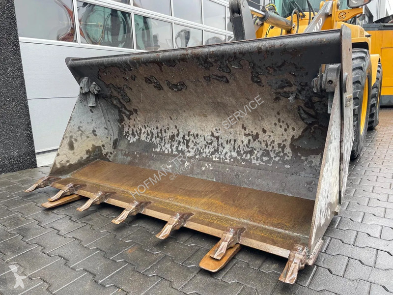 Nakladač Volvo G