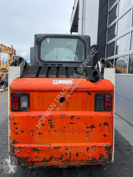 Shovel Bobcat