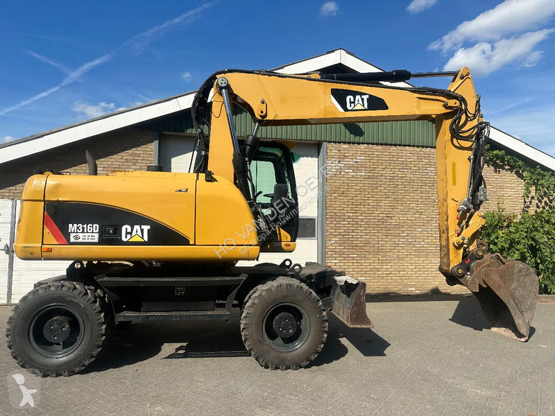 Excavator Caterpillar D