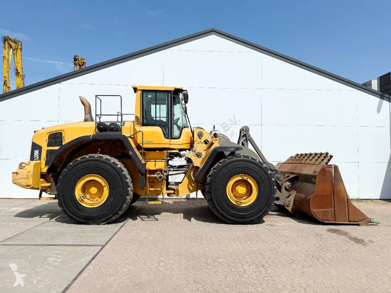 Shovel Volvo L220G - German Machine / 3rd Function