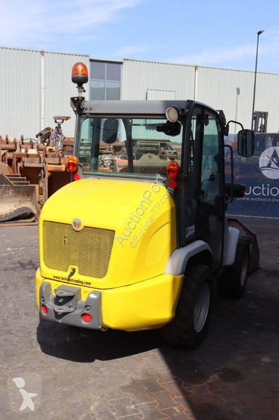 Pala cargadora Neuson WL38