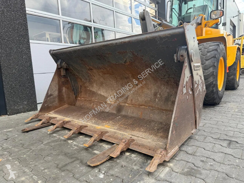 Nakladač Volvo G