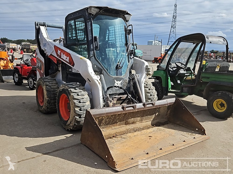 Pala cargadora Bobcat S76