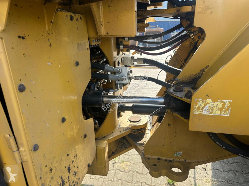 مُحمّلة Caterpillar 966M XE