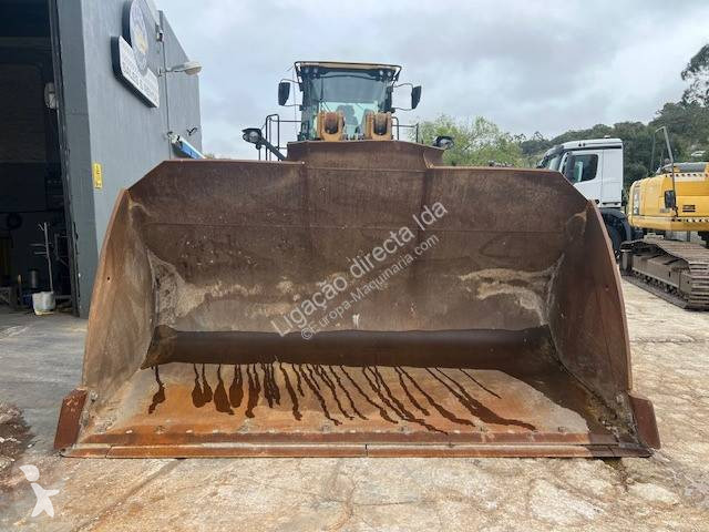 Nakladač Caterpillar 982