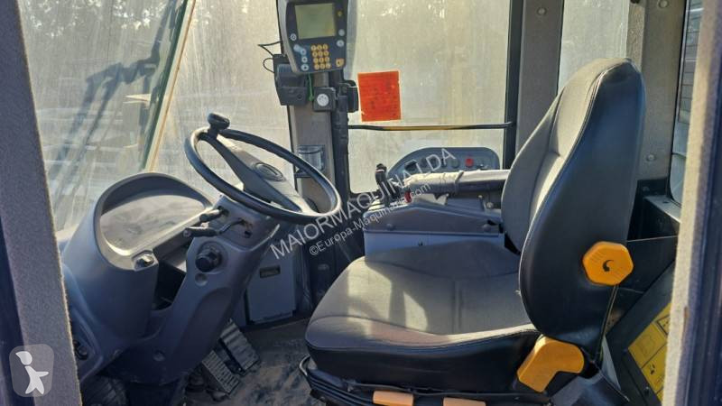 Nakladač Komatsu