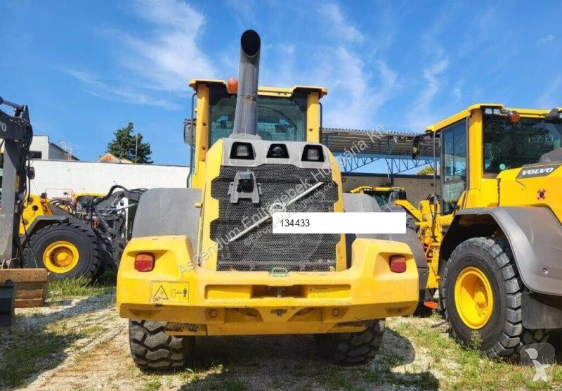 Nakladač Volvo