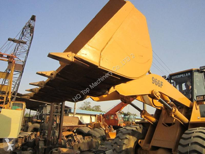 Nakladač Caterpillar Chargeuse sur pneus...